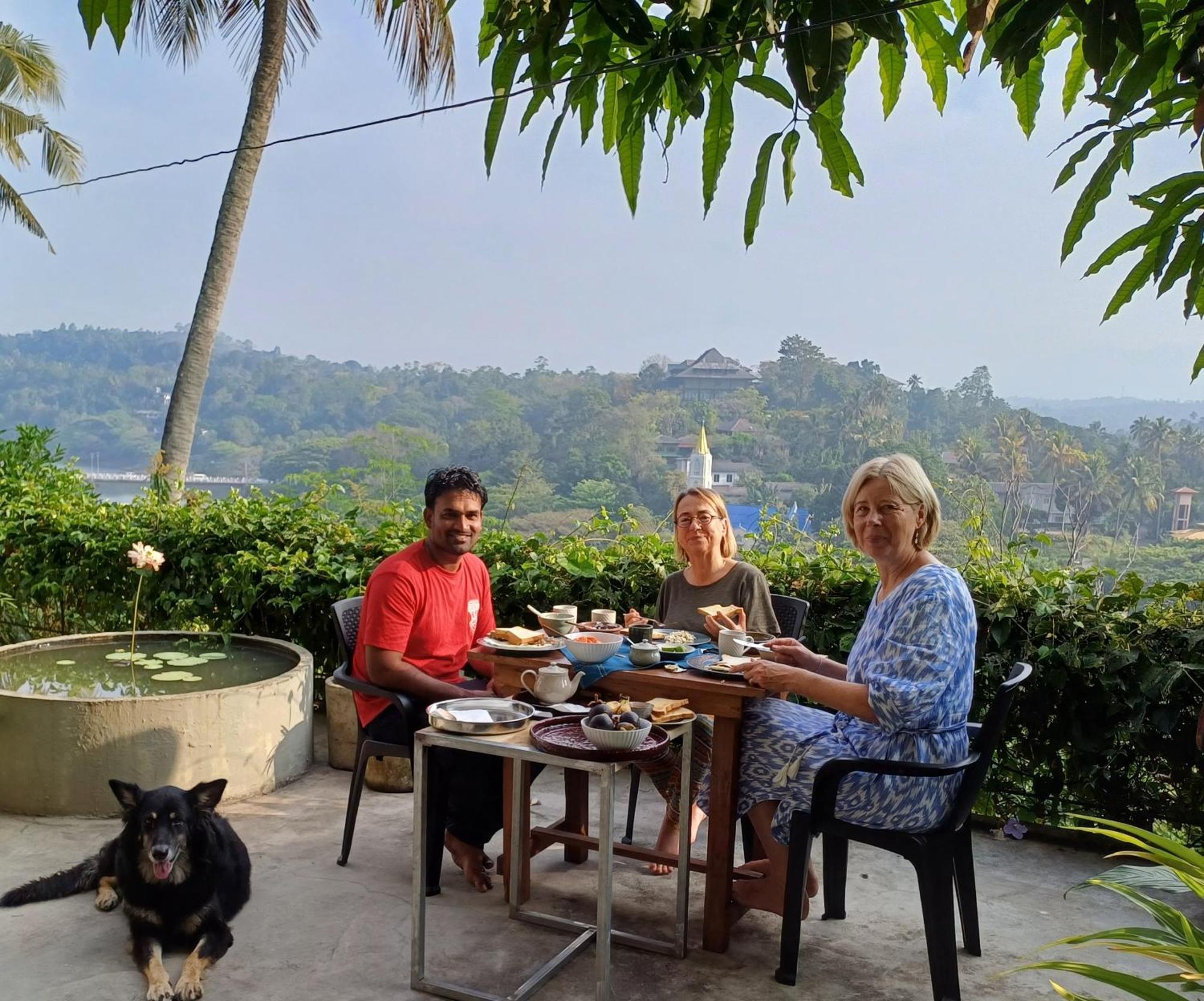 The Traveller Kandy Exterior photo
